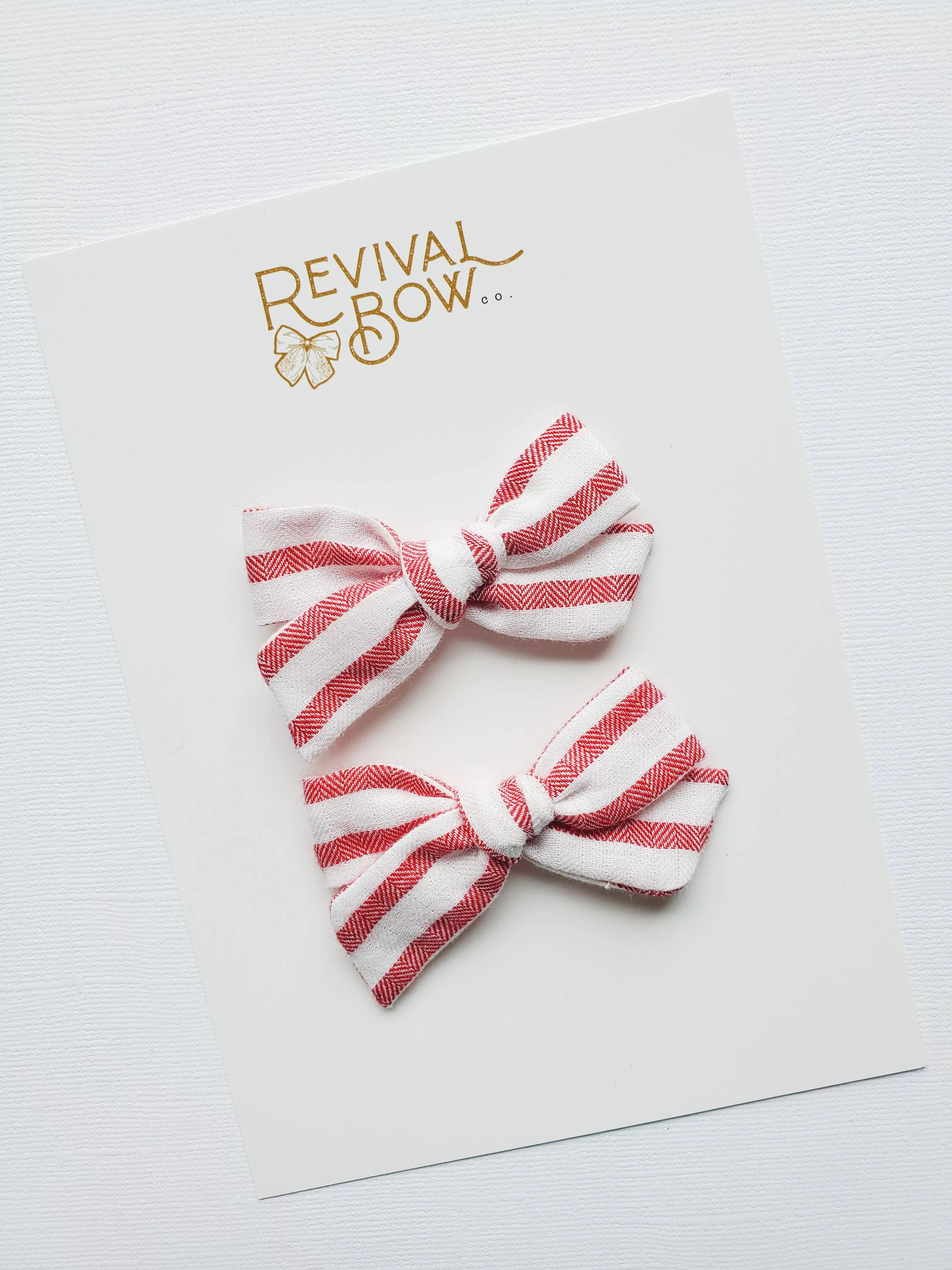 Christmas Pigtail Bow Set in Candy Cane Stripe