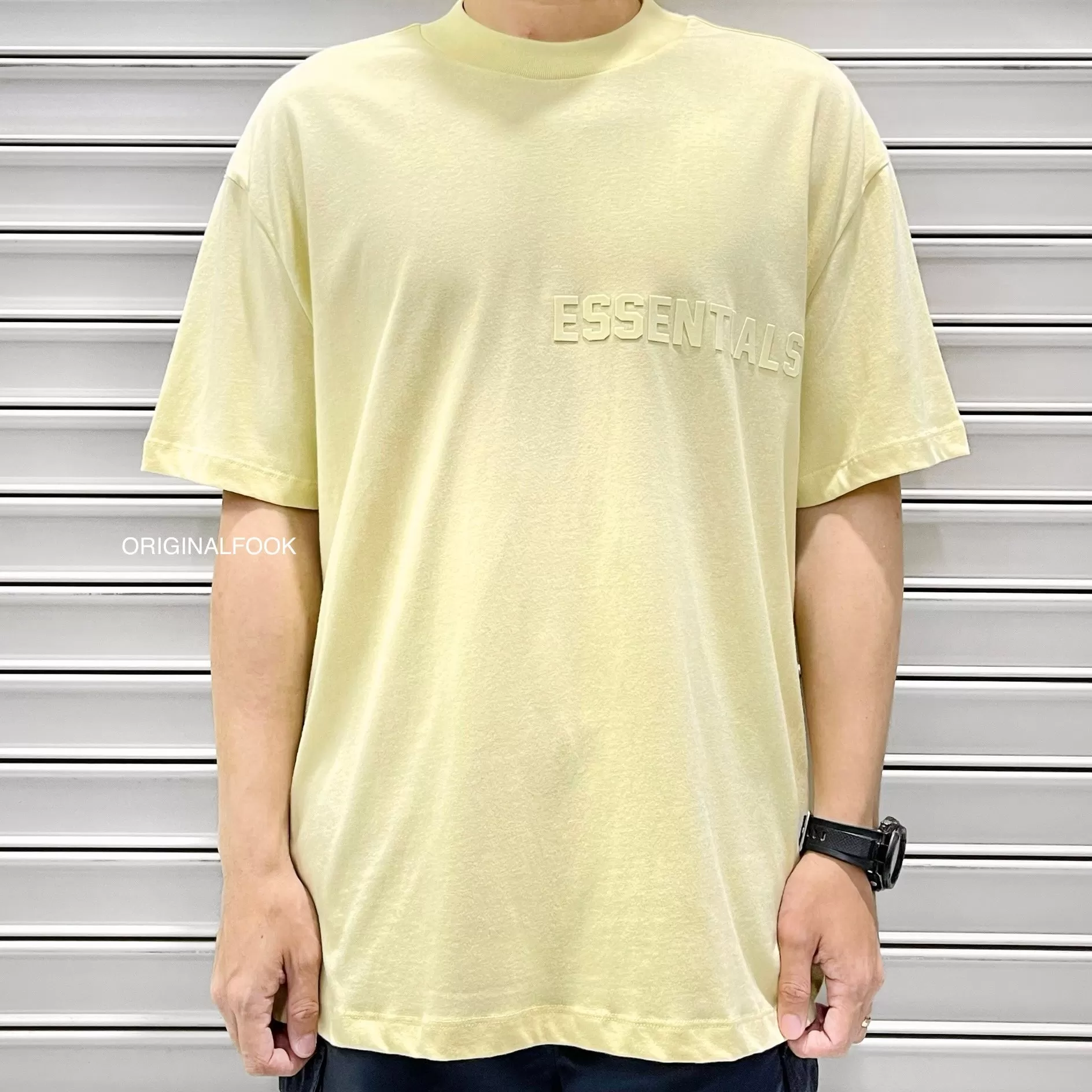 FEAR OF GOD Essentials Felt Logo Tee Canary