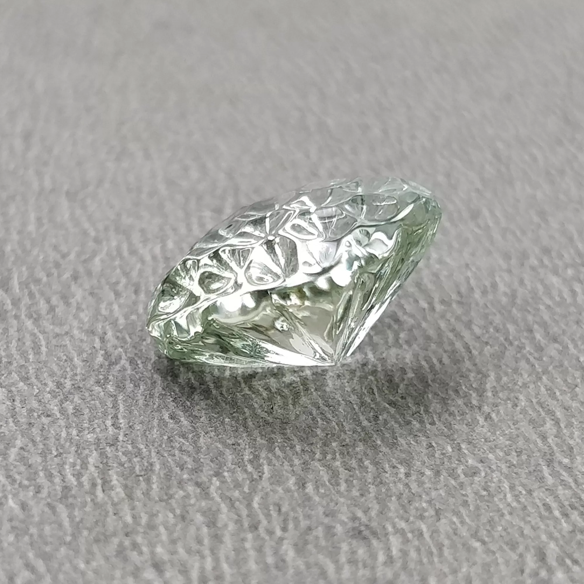 GREEN AQUAMARINE Gemstone Carving  : 5.40cts Natural Untreated Aqua Hand Carved Cushion Shape 11mm (With Video)