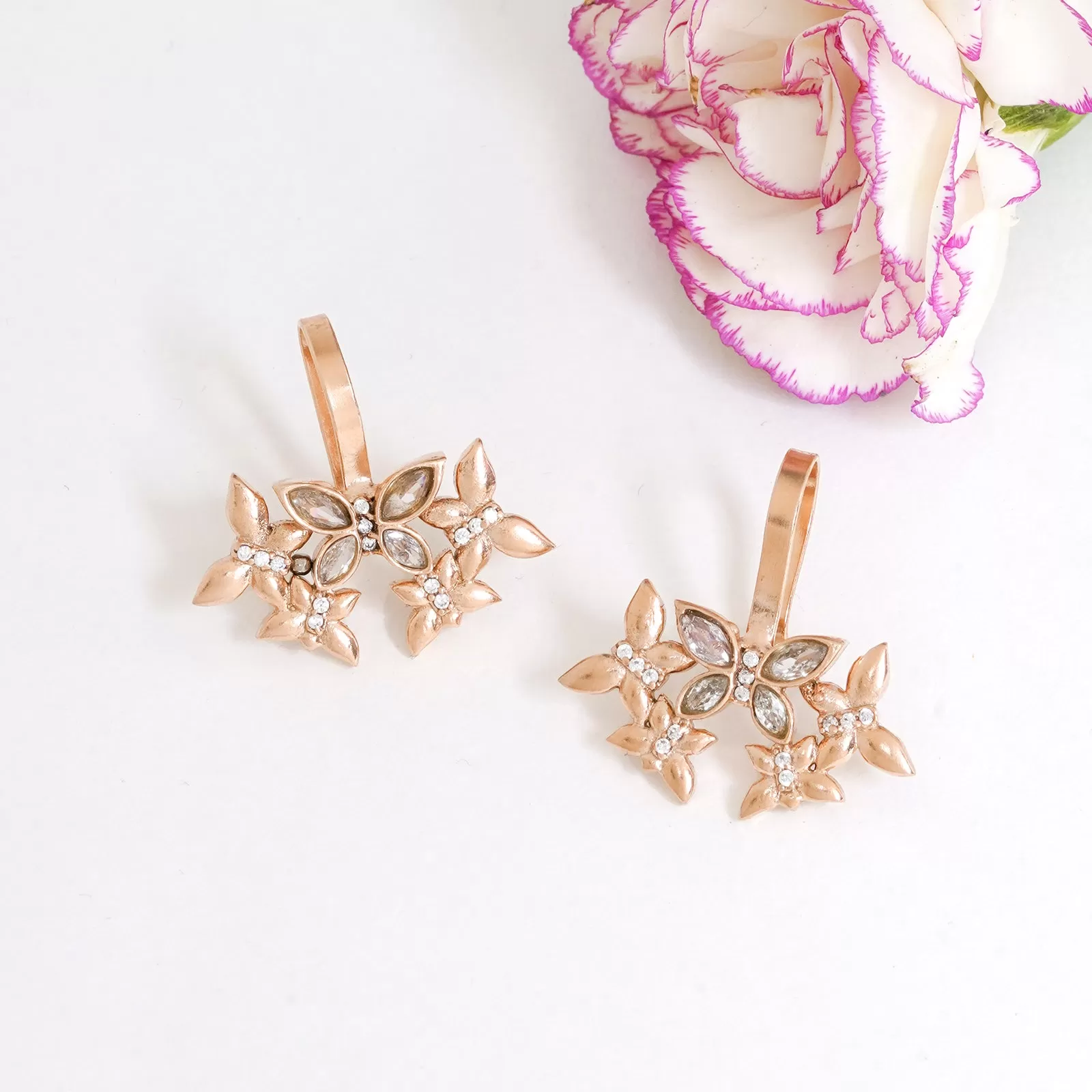 Tullia Rosegold Earcuff